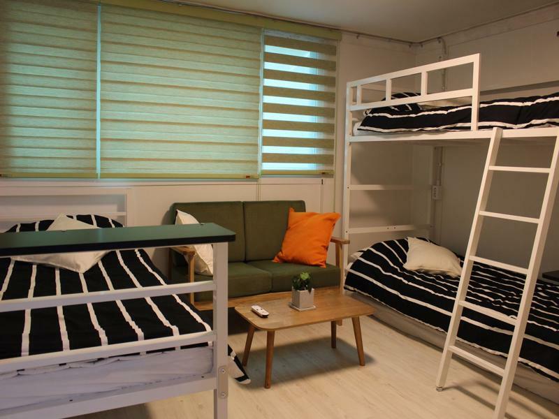 Bunk Guesthouse Hongdae Сеул Экстерьер фото
